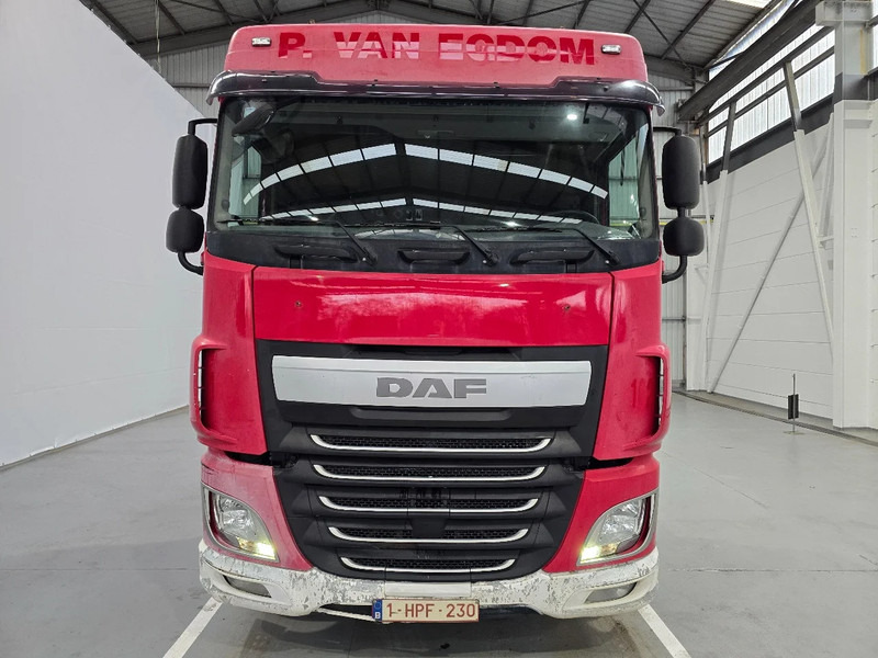 DAF XF 106.460 EURO 6 / RETARDER / MANUEL / AIRCO - Cabeza tractora: foto 2 DAF XF 106.460 EURO 6 / RETARDER / MANUEL / AIRCO - Cabeza tractora: foto 2