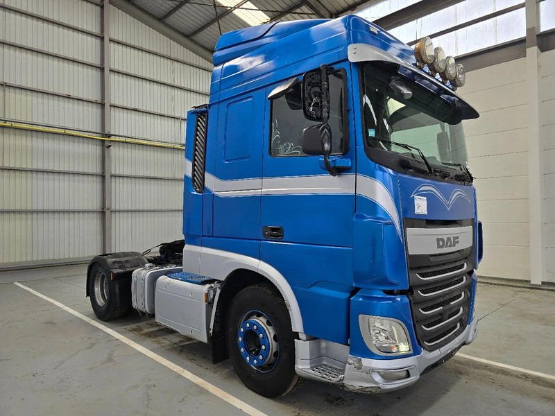 DAF XF 460 EURO 6 / RETARDER / PTO / AIRCO - Cabeza tractora: foto 3 DAF XF 460 EURO 6 / RETARDER / PTO / AIRCO - Cabeza tractora: foto 3