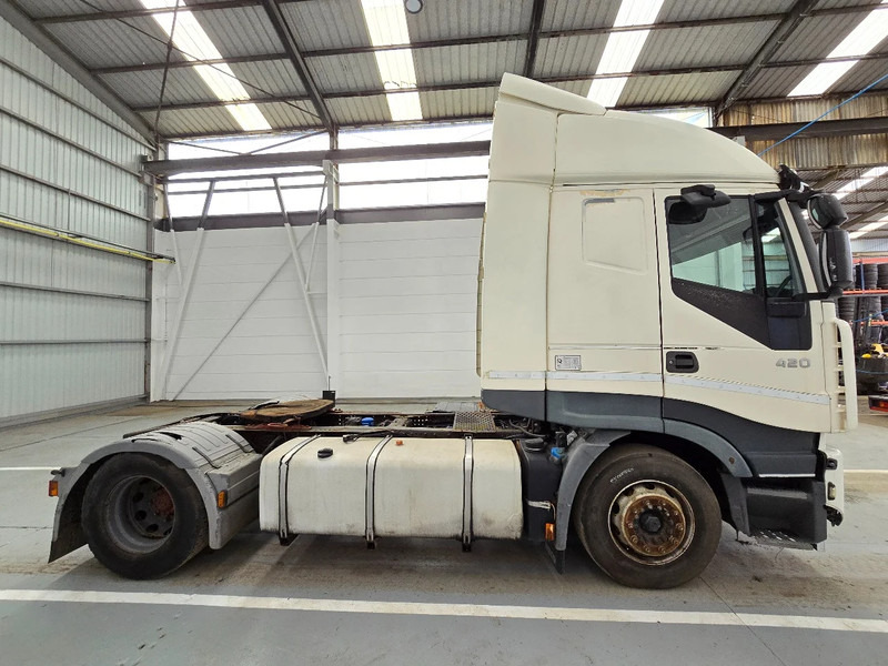 Iveco Stralis 420 RETARDER / EURO 5 STANDAIRCO - Cabeza tractora: foto 4 Iveco Stralis 420 RETARDER / EURO 5 STANDAIRCO - Cabeza tractora: foto 4