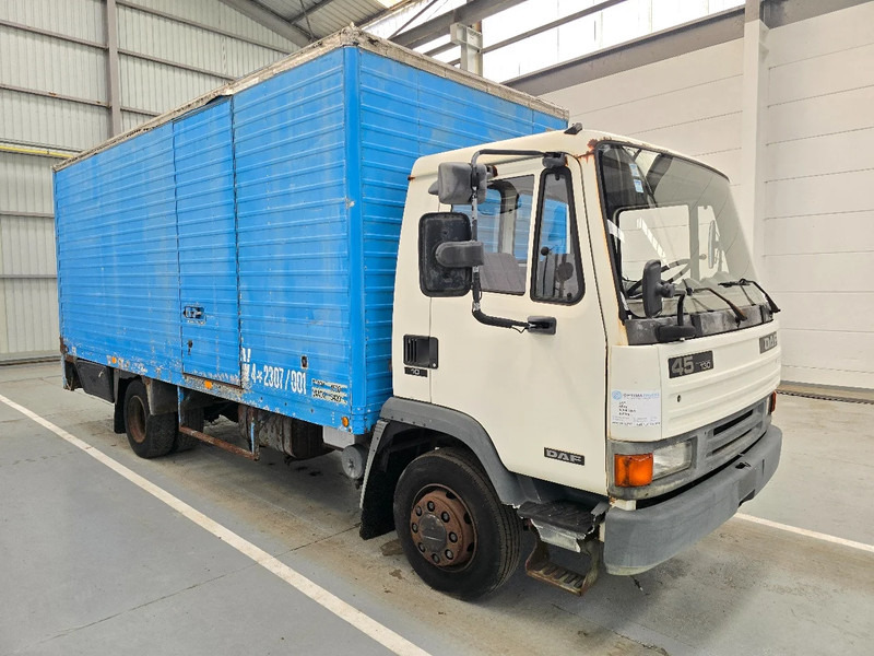 DAF AE45 / LAMMES - LAMMES / BLATT - BLATT / SPRING - SPRING - Camión caja cerrada: foto 3 DAF AE45 / LAMMES - LAMMES / BLATT - BLATT / SPRING - SPRING - Camión caja cerrada: foto 3