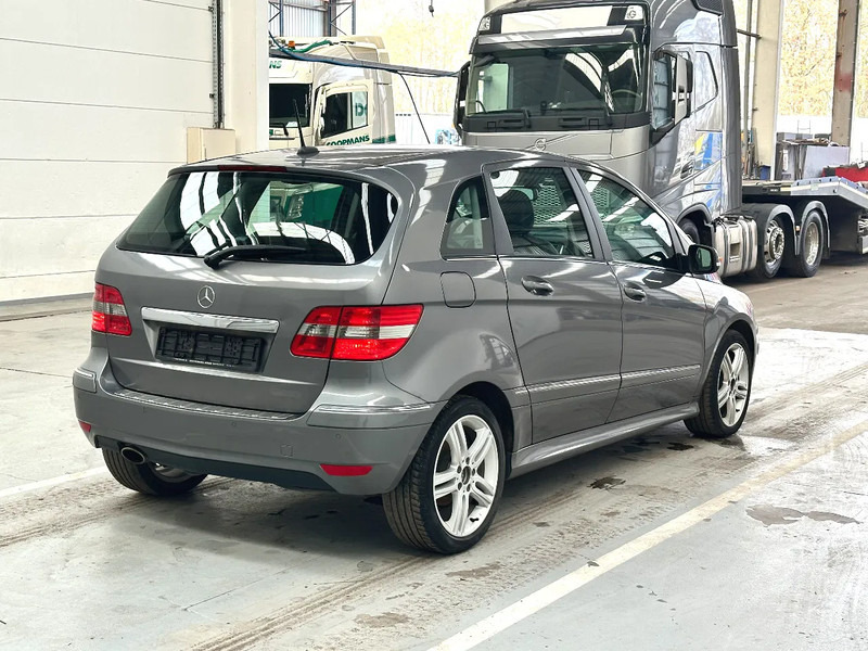 Mercedes-Benz B-Klasse 180 CDI - Sedan: foto 5 Mercedes-Benz B-Klasse 180 CDI - Sedan: foto 5