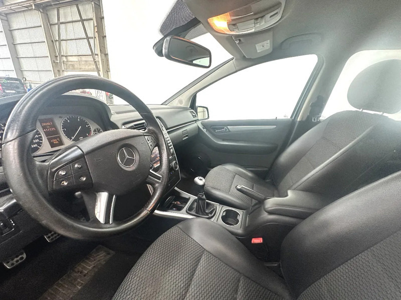 Sedan Mercedes-Benz B-Klasse 180 CDI: foto 10