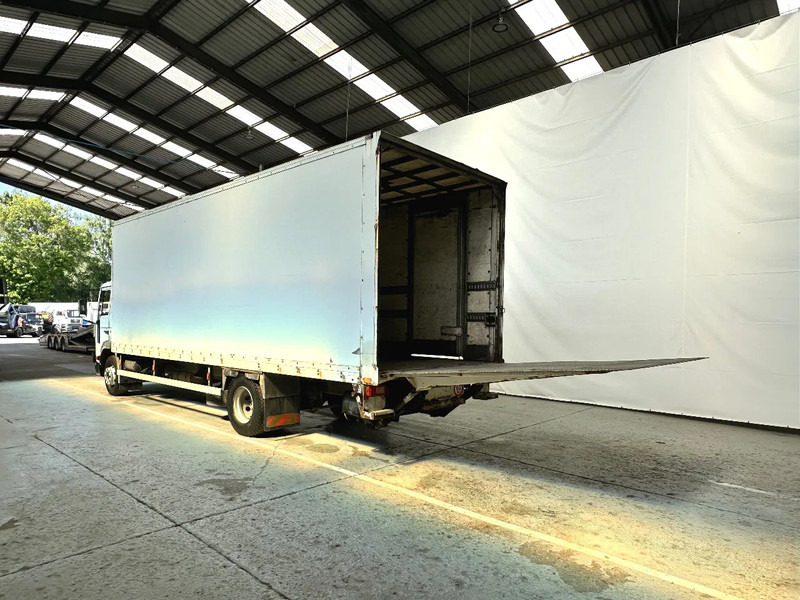Volvo FL 220 EURO 3 - Camión caja cerrada: foto 3 Volvo FL 220 EURO 3 - Camión caja cerrada: foto 3