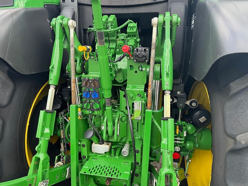 John Deere 6R155 AP 50KM COMMAND-PRO 2023 1190 UUR!!! - Tractor: foto 4 John Deere 6R155 AP 50KM COMMAND-PRO 2023 1190 UUR!!! - Tractor: foto 4