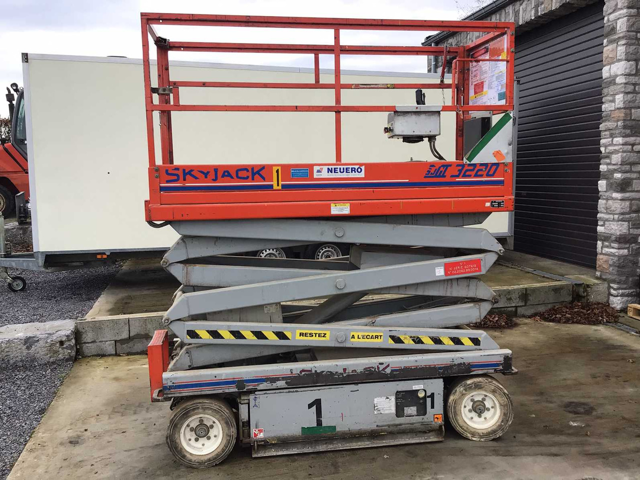 1999 SKYJACK 3220 AERIAL WORK PLATFORM - Plataforma elevadora: foto 2 1999 SKYJACK 3220 AERIAL WORK PLATFORM - Plataforma elevadora: foto 2