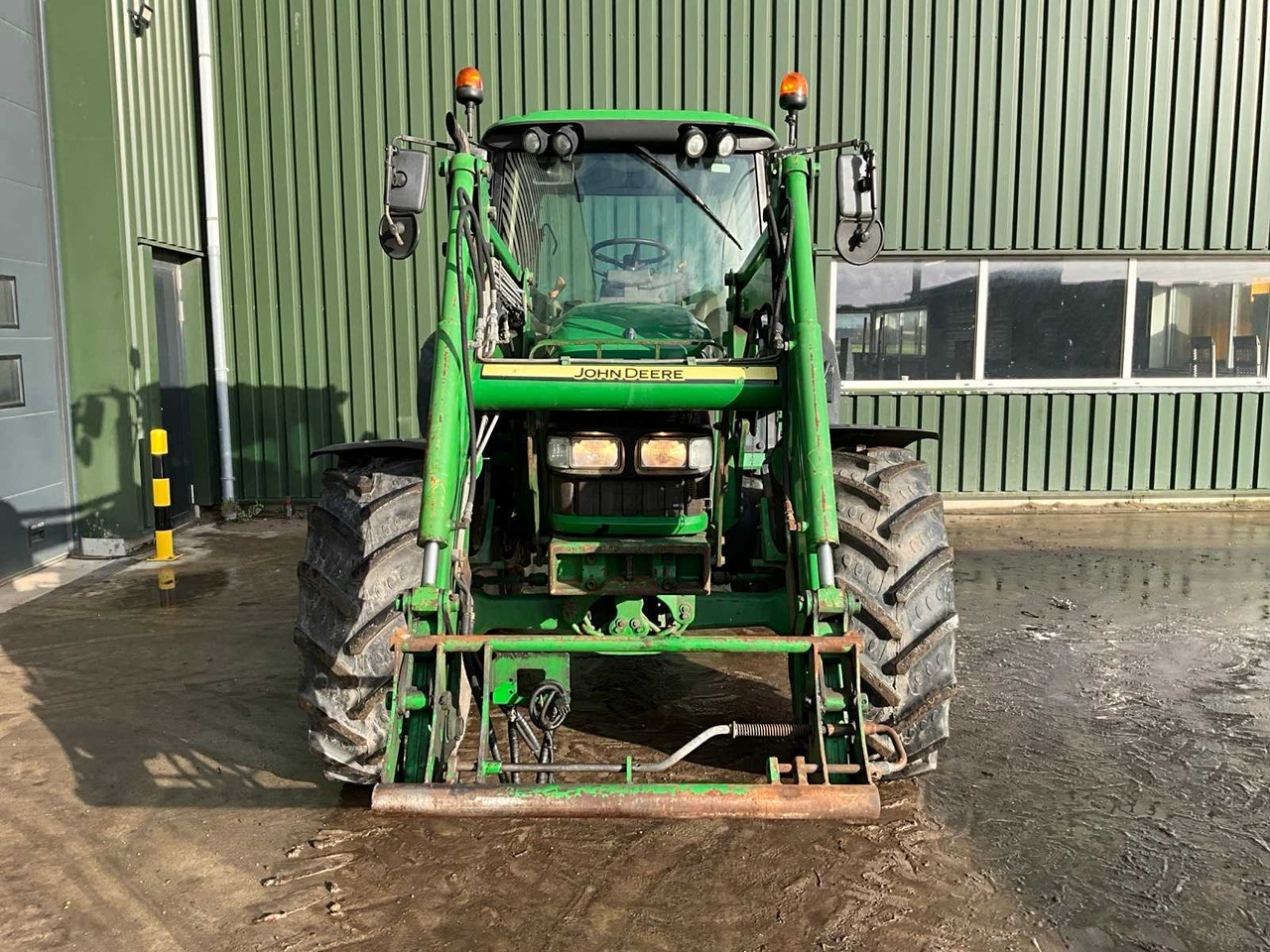 2001 JOHN DEERE 6220 FOUR WHEEL DRIVE FARM TRACTOR - Tractor: foto 5 2001 JOHN DEERE 6220 FOUR WHEEL DRIVE FARM TRACTOR - Tractor: foto 5
