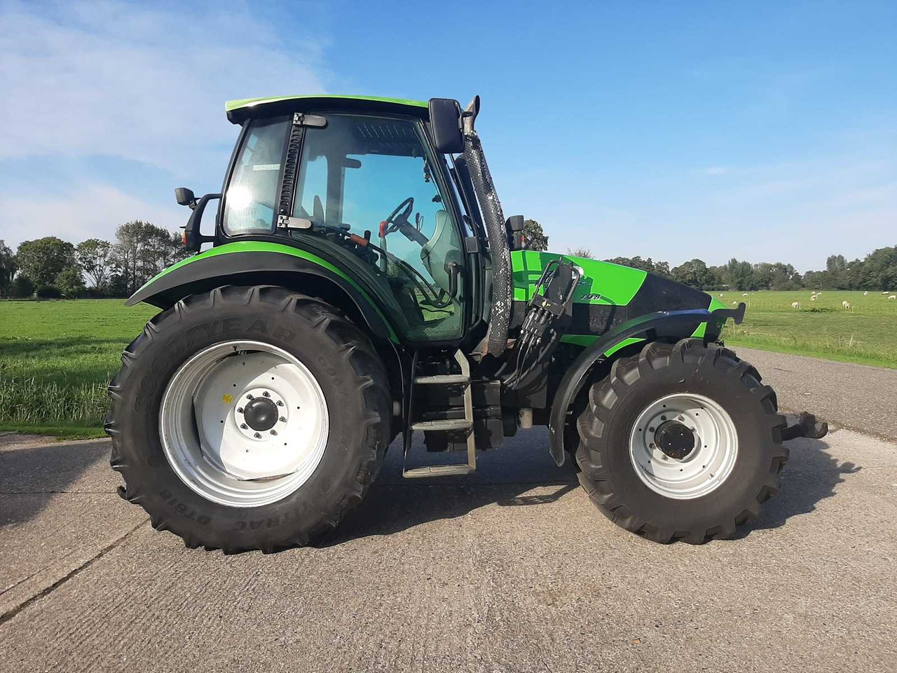 2006 DEUTZ-FAHR AGROTRON 108 FOUR WHEEL DRIVE FARM TRACTOR - Tractor: foto 5 2006 DEUTZ-FAHR AGROTRON 108 FOUR WHEEL DRIVE FARM TRACTOR - Tractor: foto 5
