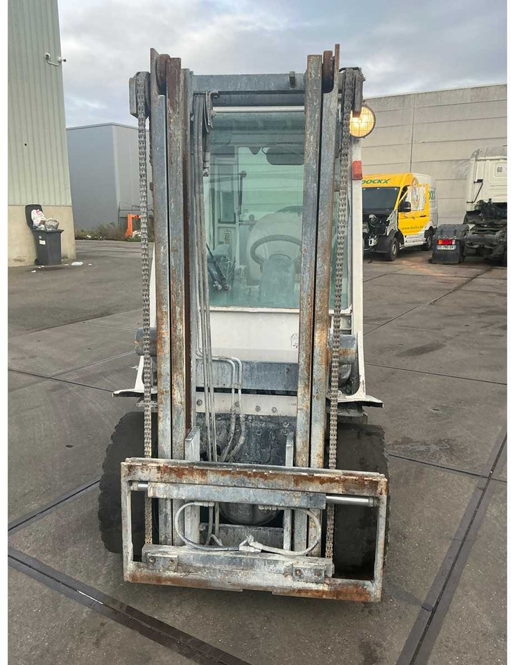 2008 NISSAN U1D2A25LQ FORKLIFT (68025-191) - Carretilla elevadora: foto 2 2008 NISSAN U1D2A25LQ FORKLIFT (68025-191) - Carretilla elevadora: foto 2