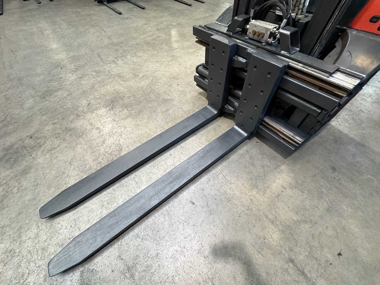 2008 SERVICE + UVV 01/2026 LINDE H35T 3.500KG 3.+4. VALVE WIDER 148CM FORK ADJUSTER GAS FORKLIFT FORKLIFT 10.543 HOURS - Carretilla elevadora: foto 4 2008 SERVICE + UVV 01/2026 LINDE H35T 3.500KG 3.+4. VALVE WIDER 148CM FORK ADJUSTER GAS FORKLIFT FORKLIFT 10.543 HOURS - Carretilla elevadora: foto 4