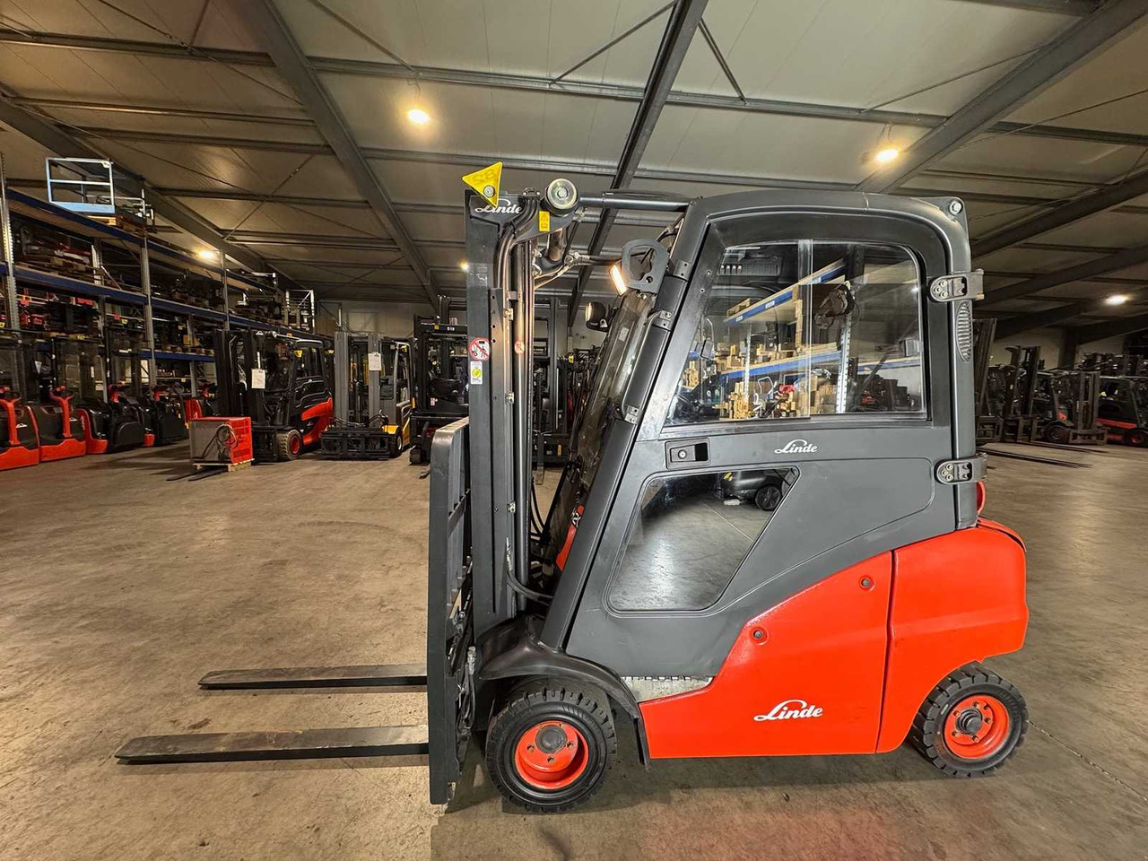 2008 SERVICE + UVV 10/2026 LINDE H20T 2,000KG TRIPLEX GAS FORKLIFT FORKLIFT 11,735 HOURS - Carretilla elevadora: foto 1 2008 SERVICE + UVV 10/2026 LINDE H20T 2,000KG TRIPLEX GAS FORKLIFT FORKLIFT 11,735 HOURS - Carretilla elevadora: foto 1