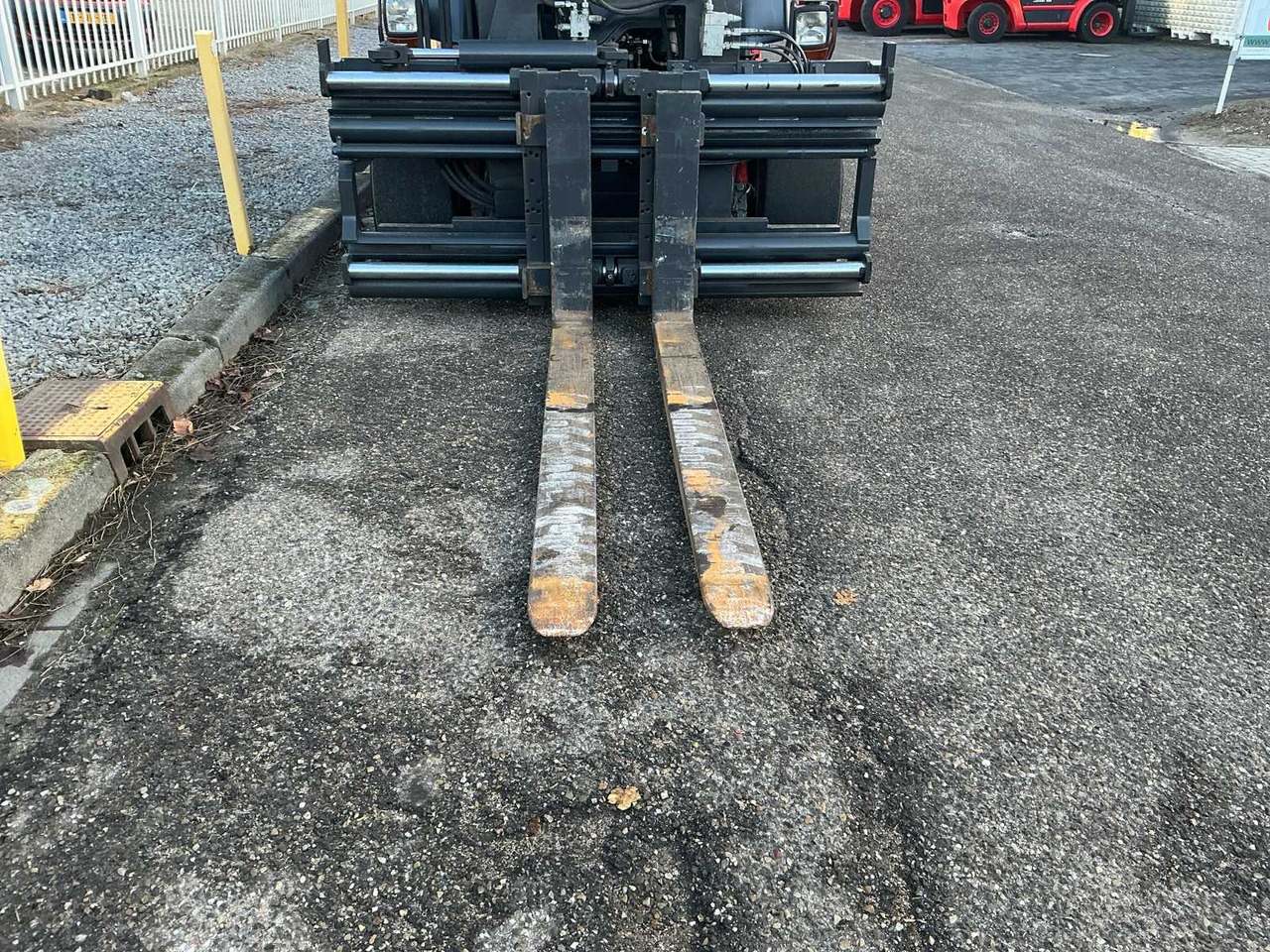 2010 LINDE H80D-01/900 FORKLIFT - Carretilla elevadora: foto 2 2010 LINDE H80D-01/900 FORKLIFT - Carretilla elevadora: foto 2