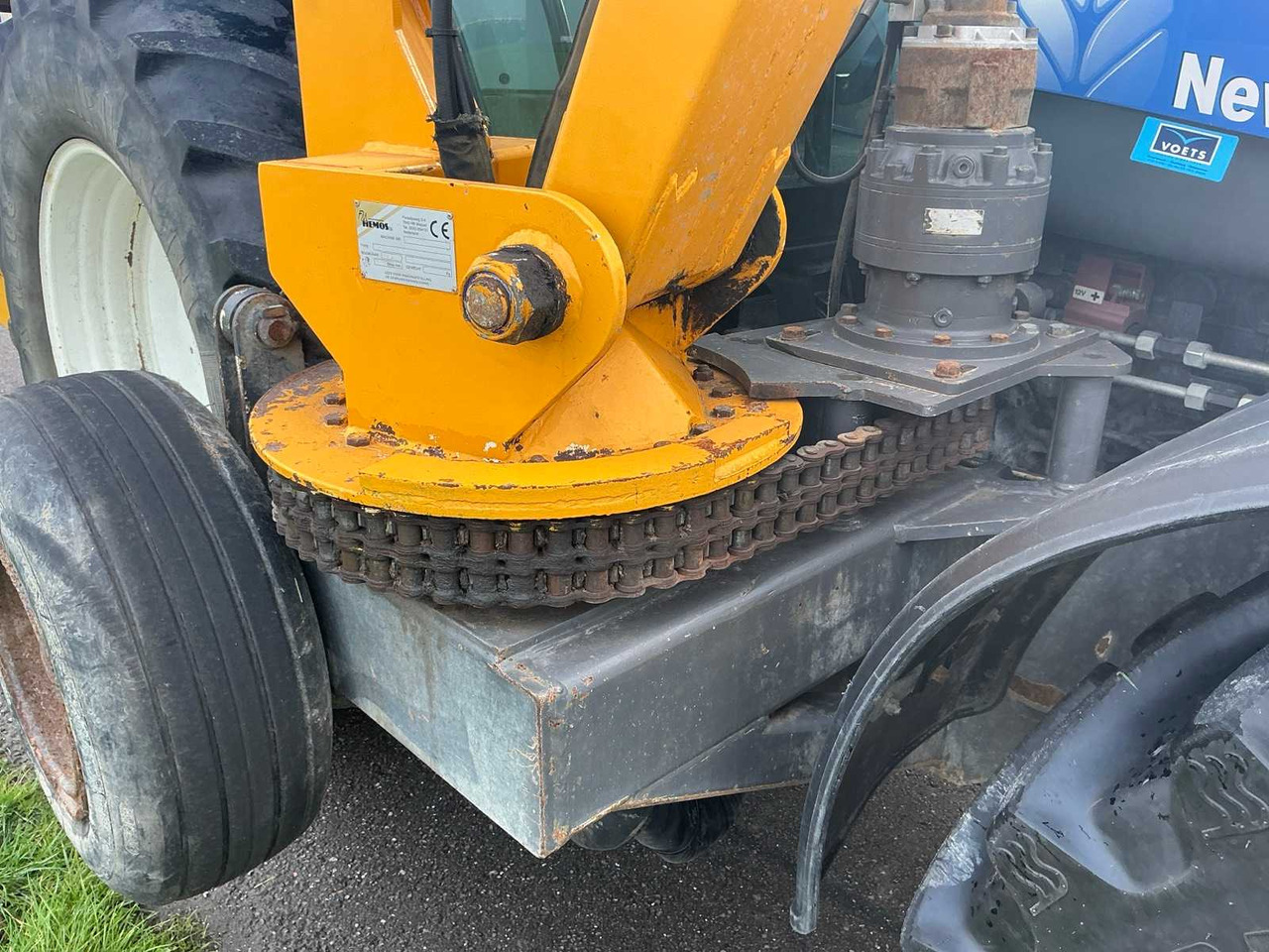 Tractor 2011 NEW HOLLAND T6070 FOUR WHEEL DRIVE FARM TRACTOR: foto 13