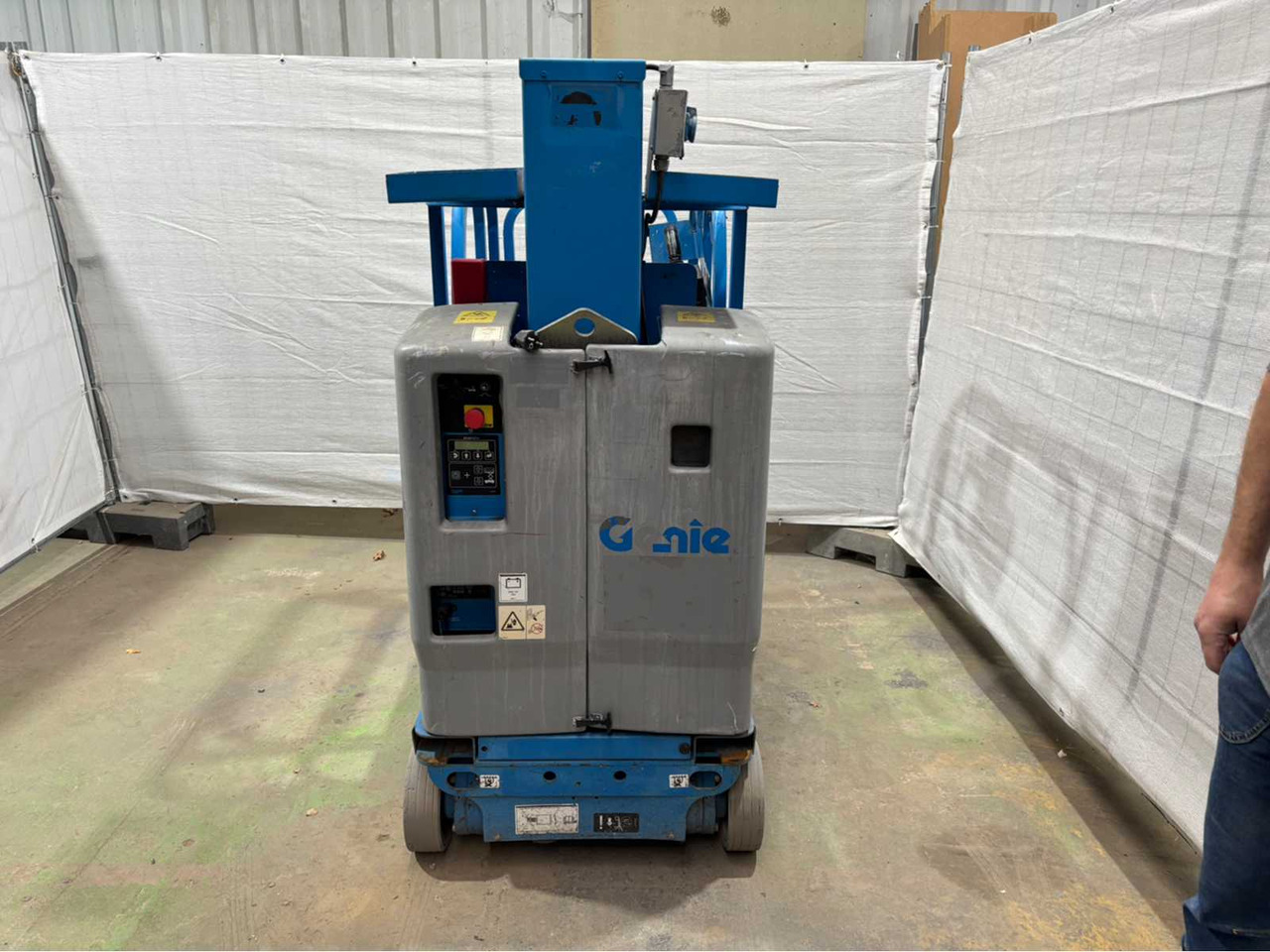2013 GENIE GRC-12 AERIAL PLATFORM -173H - Plataforma elevadora: foto 4 2013 GENIE GRC-12 AERIAL PLATFORM -173H - Plataforma elevadora: foto 4
