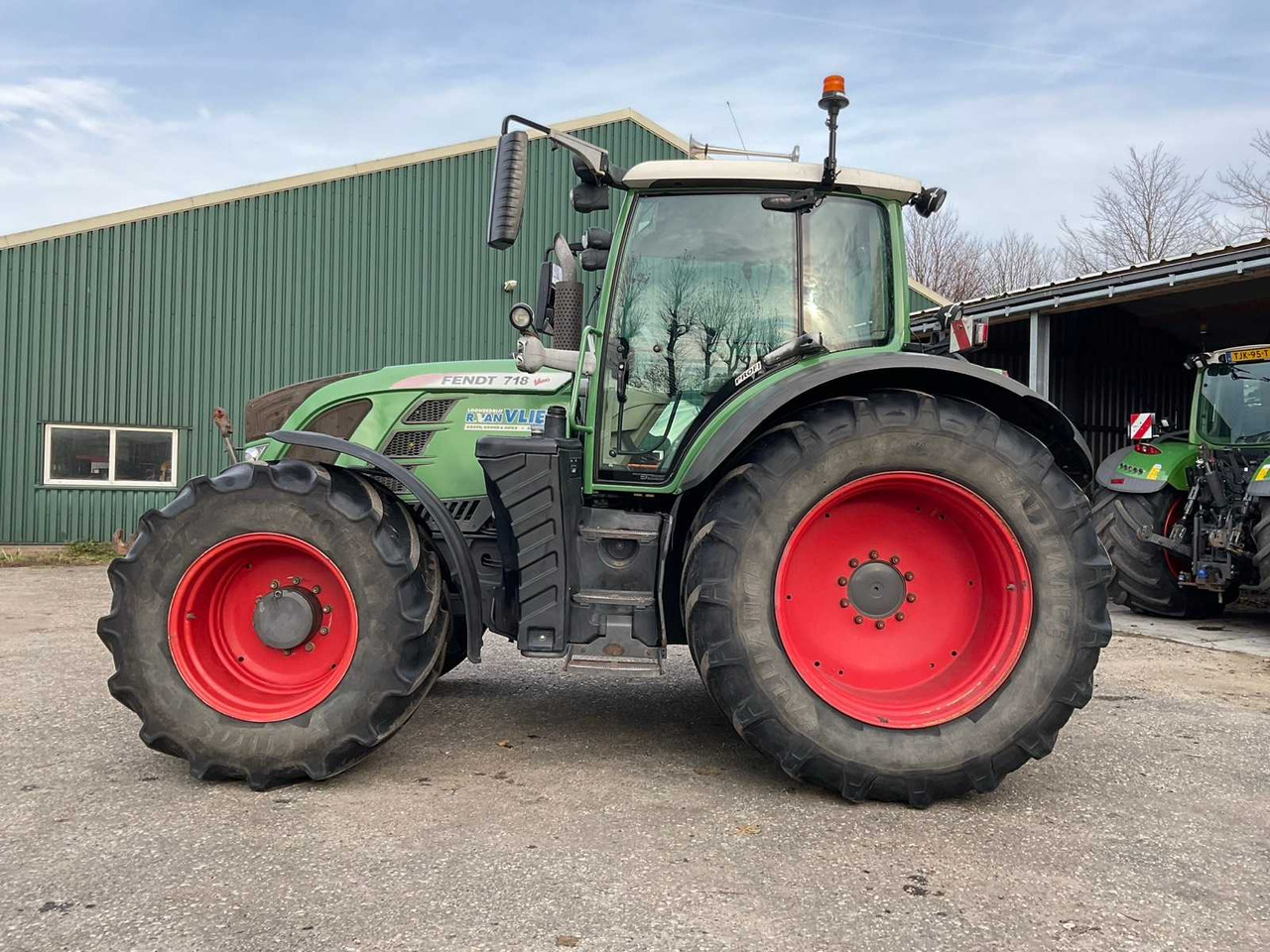 2014 FENDT 718 SCR ALL-WHEEL DRIVE FARM TRACTOR - Tractor: foto 5 2014 FENDT 718 SCR ALL-WHEEL DRIVE FARM TRACTOR - Tractor: foto 5