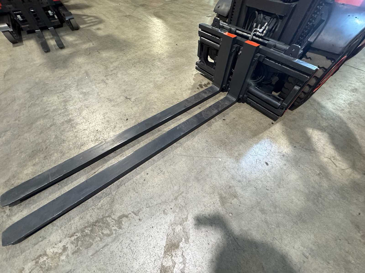 2016 SERVICE + UVV 11/2026 LINDE H45T 4.500KG 3.+4. VALVE FORK ADJUSTER GAS FORKLIFT FORKLIFT AC KLIMA H50 - Carretilla elevadora: foto 4 2016 SERVICE + UVV 11/2026 LINDE H45T 4.500KG 3.+4. VALVE FORK ADJUSTER GAS FORKLIFT FORKLIFT AC KLIMA H50 - Carretilla elevadora: foto 4