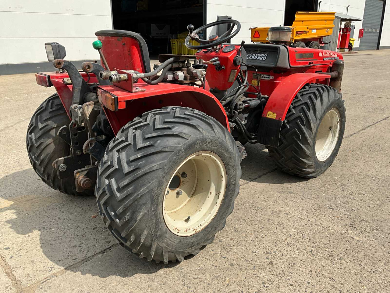 Antonio Carraro Supertigre 5500 - Tractor: foto 5 Antonio Carraro Supertigre 5500 - Tractor: foto 5