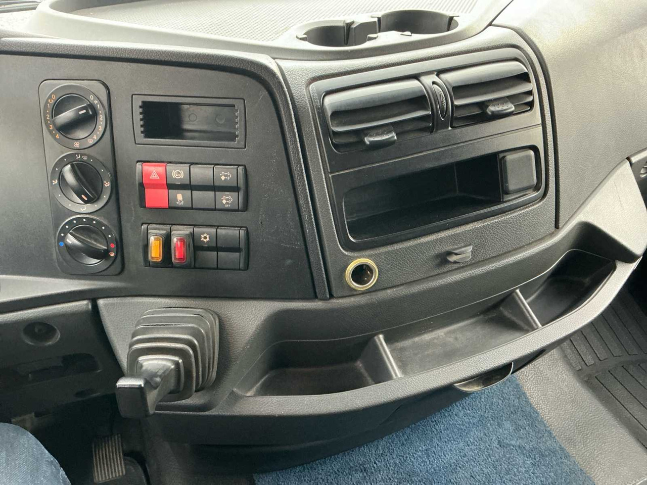 Camión 2015 MERCEDES-BENZ ATEGO TRUCK TOW TRUCK: foto 12 Camión 2015 MERCEDES-BENZ ATEGO TRUCK TOW TRUCK: foto 12