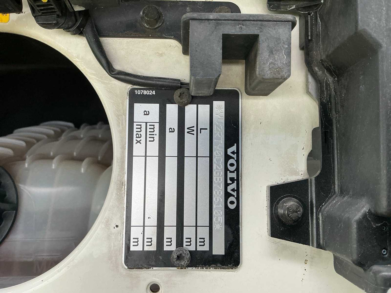 Camión 2016 VOLVO FH 460 TRUCK 24T CABLE SYSTEM: foto 29