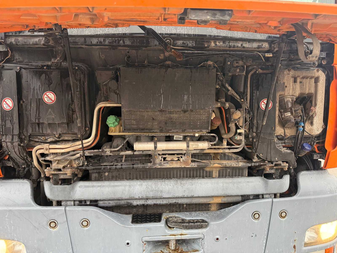 MAN - TGA 26.414 FDC - TRUCK - 2003 - Camión: foto 3 MAN - TGA 26.414 FDC - TRUCK - 2003 - Camión: foto 3