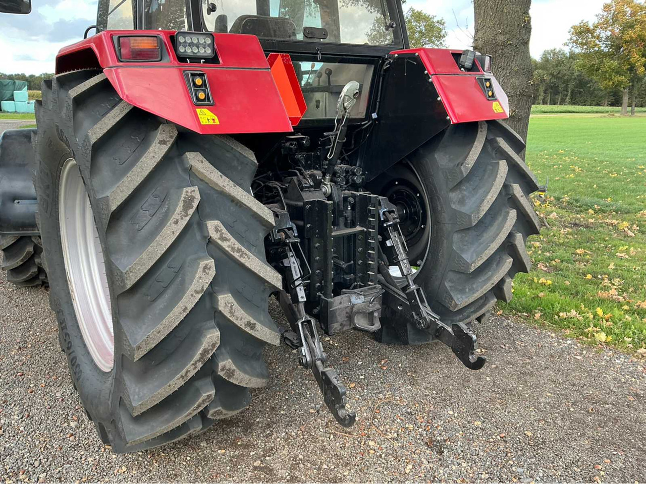 Case IH Maxxum 5150 - Tractor: foto 4 Case IH Maxxum 5150 - Tractor: foto 4