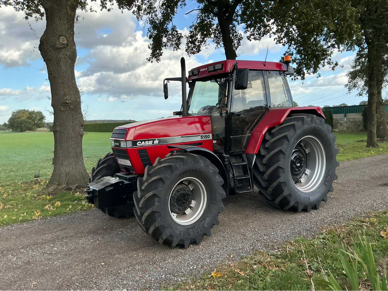 Case IH Maxxum 5150 - Tractor: foto 1 Case IH Maxxum 5150 - Tractor: foto 1