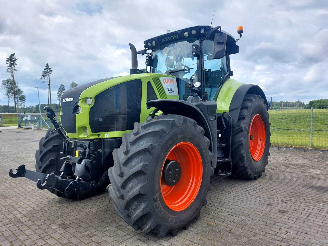 Claas AXION 950 - Tractor: foto 1 Claas AXION 950 - Tractor: foto 1