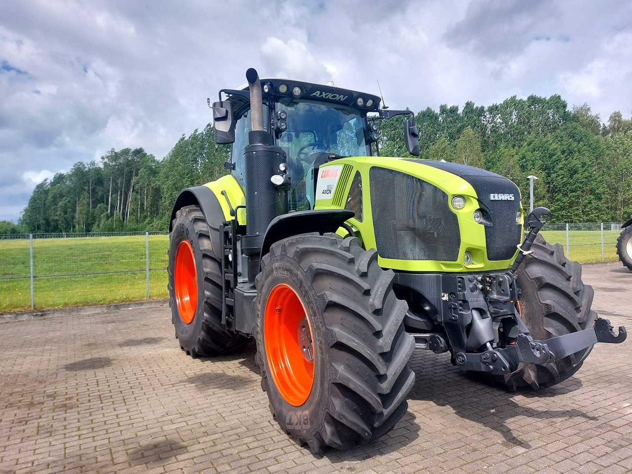 Claas AXION 950 - Tractor: foto 2 Claas AXION 950 - Tractor: foto 2