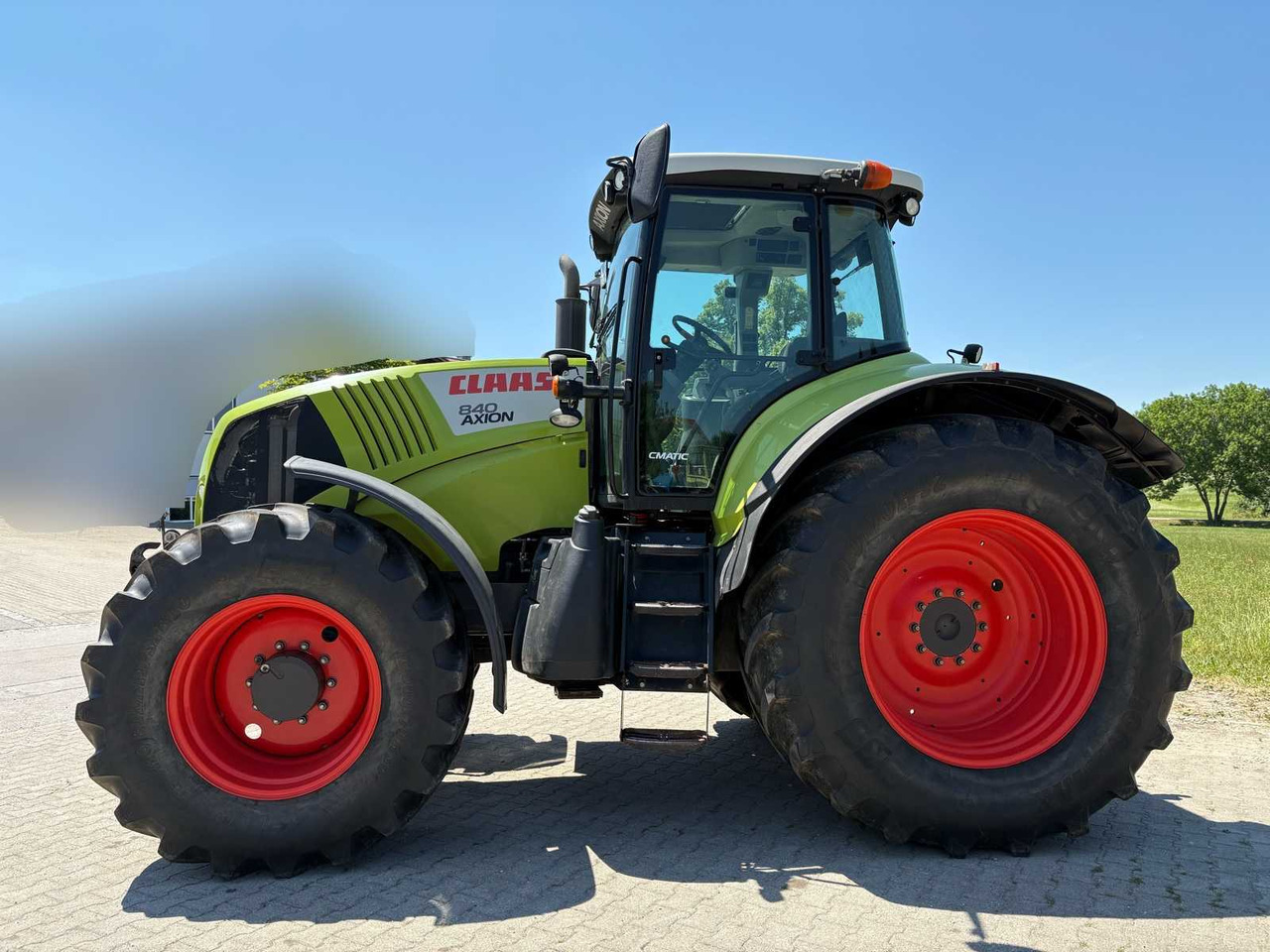 Claas Axion 840 C-Matic - Tractor: foto 2 Claas Axion 840 C-Matic - Tractor: foto 2