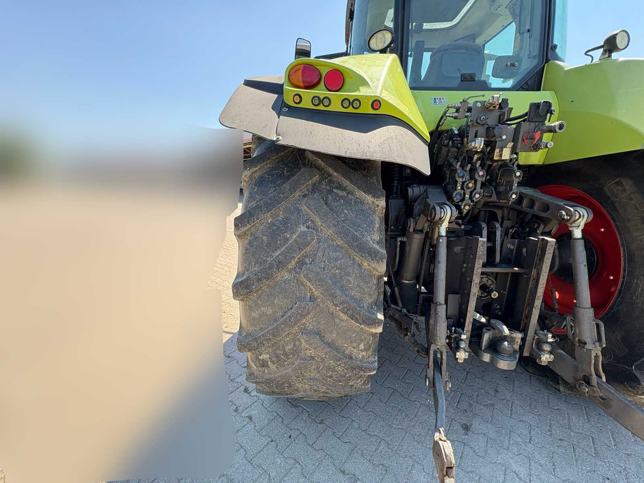 Tractor Claas Axion 840 C-Matic: foto 36