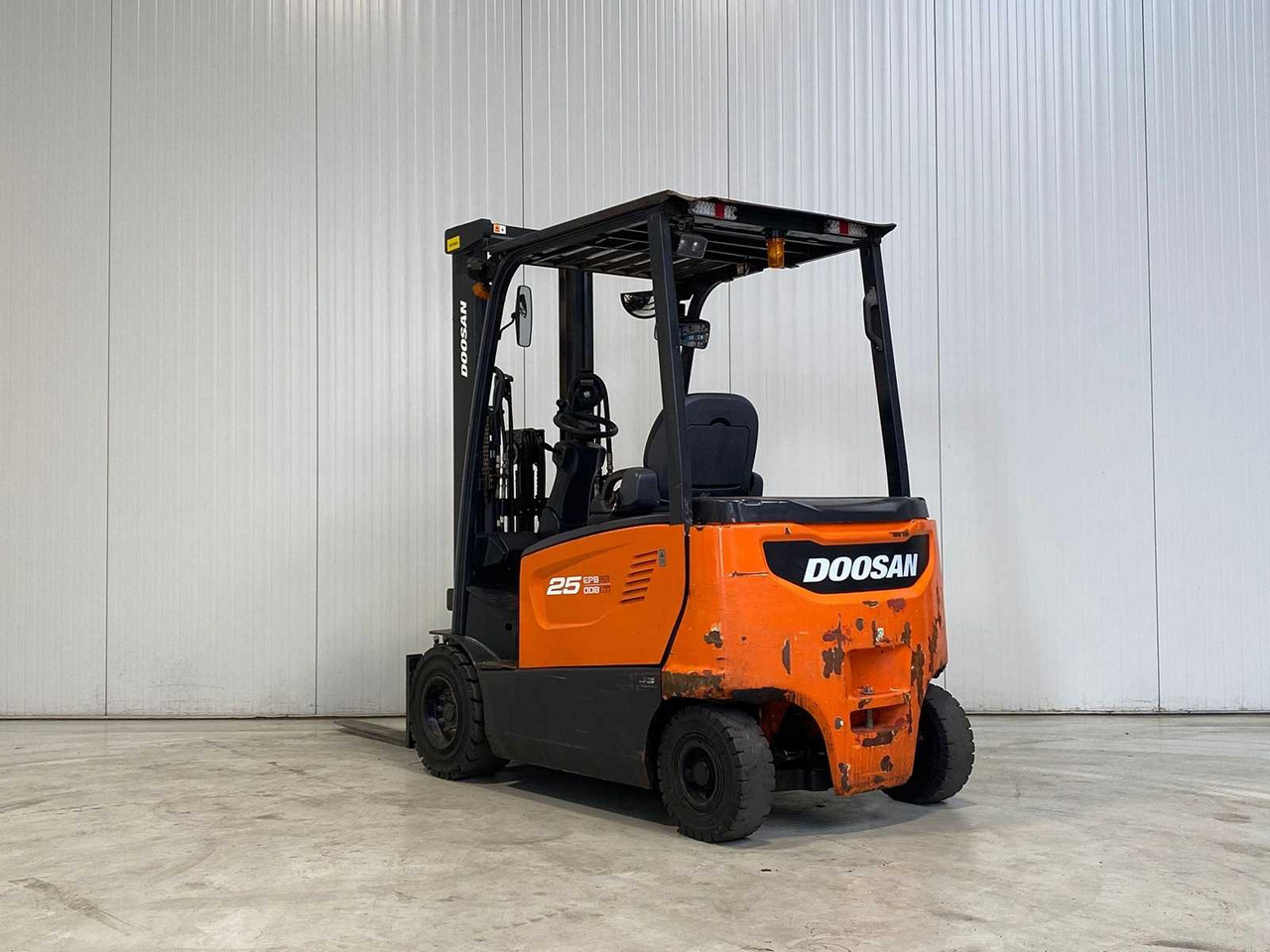 DOOSAN - 2016 - B25X-7 - FORKLIFT - FREE-LIFT - 4TH FUNCTION - Carretilla elevadora: foto 2 DOOSAN - 2016 - B25X-7 - FORKLIFT - FREE-LIFT - 4TH FUNCTION - Carretilla elevadora: foto 2