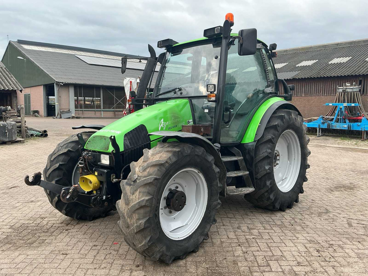 Deutz-fahr Agrotron 100 - Tractor: foto 1 Deutz-fahr Agrotron 100 - Tractor: foto 1