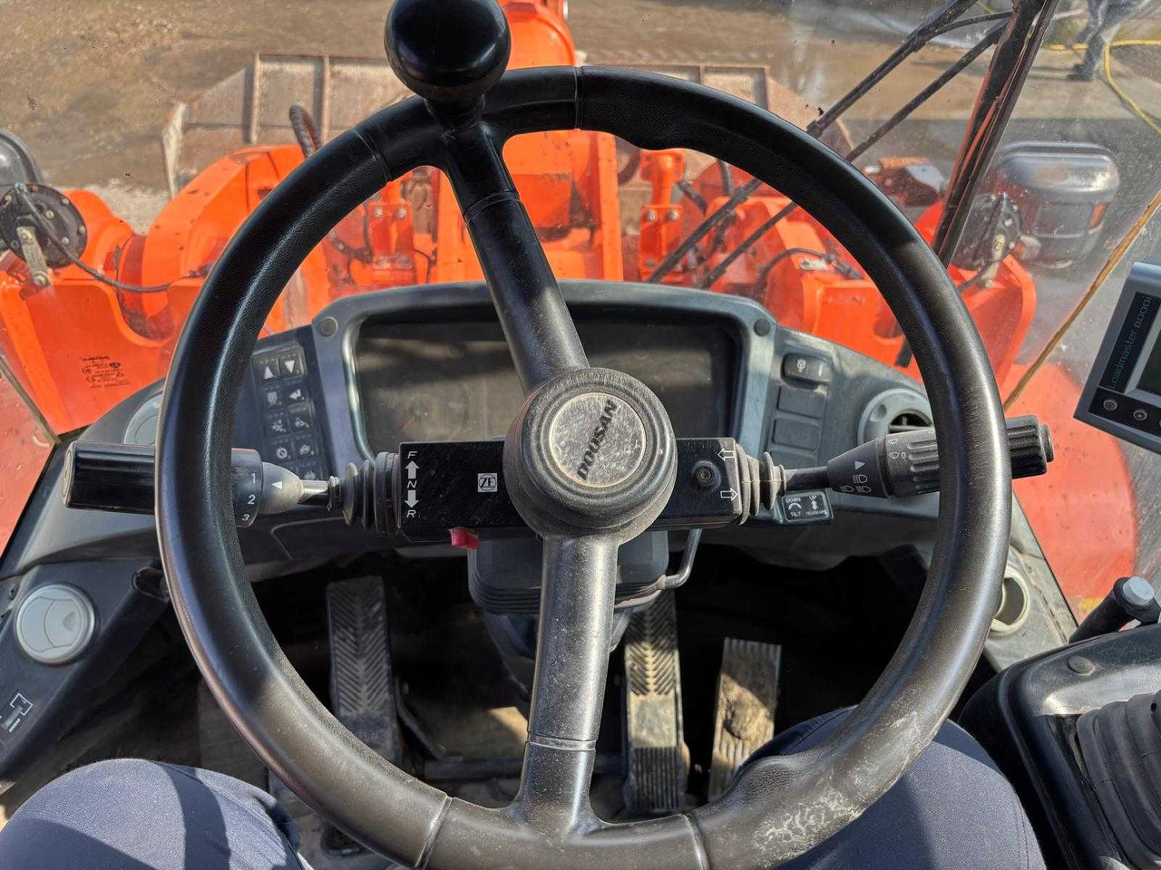 Cargadora de ruedas Doosan DL550: foto 23