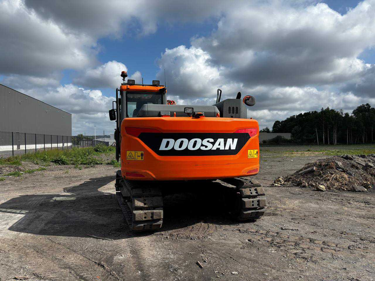 Doosan DX140 LC-5 - Excavadora de cadenas: foto 3 Doosan DX140 LC-5 - Excavadora de cadenas: foto 3