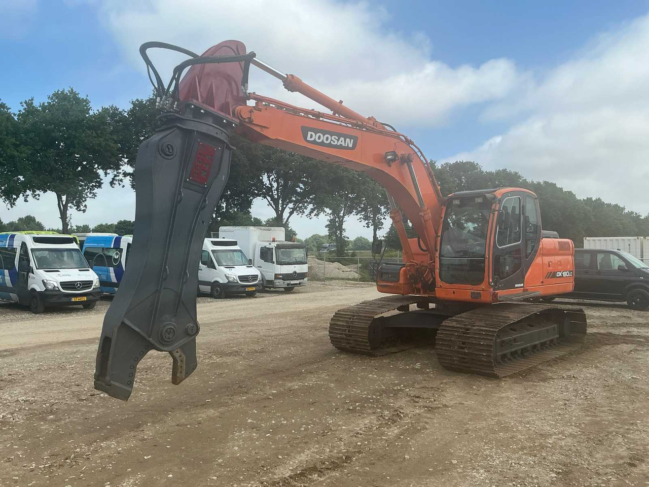 Doosan DX180LC - Excavadora de cadenas: foto 1 Doosan DX180LC - Excavadora de cadenas: foto 1