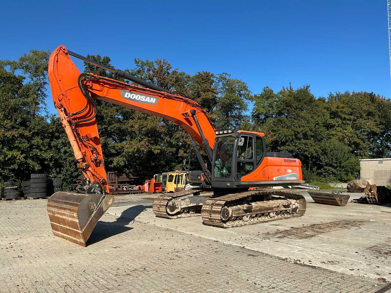 Doosan DX255LC - Excavadora de cadenas: foto 1 Doosan DX255LC - Excavadora de cadenas: foto 1