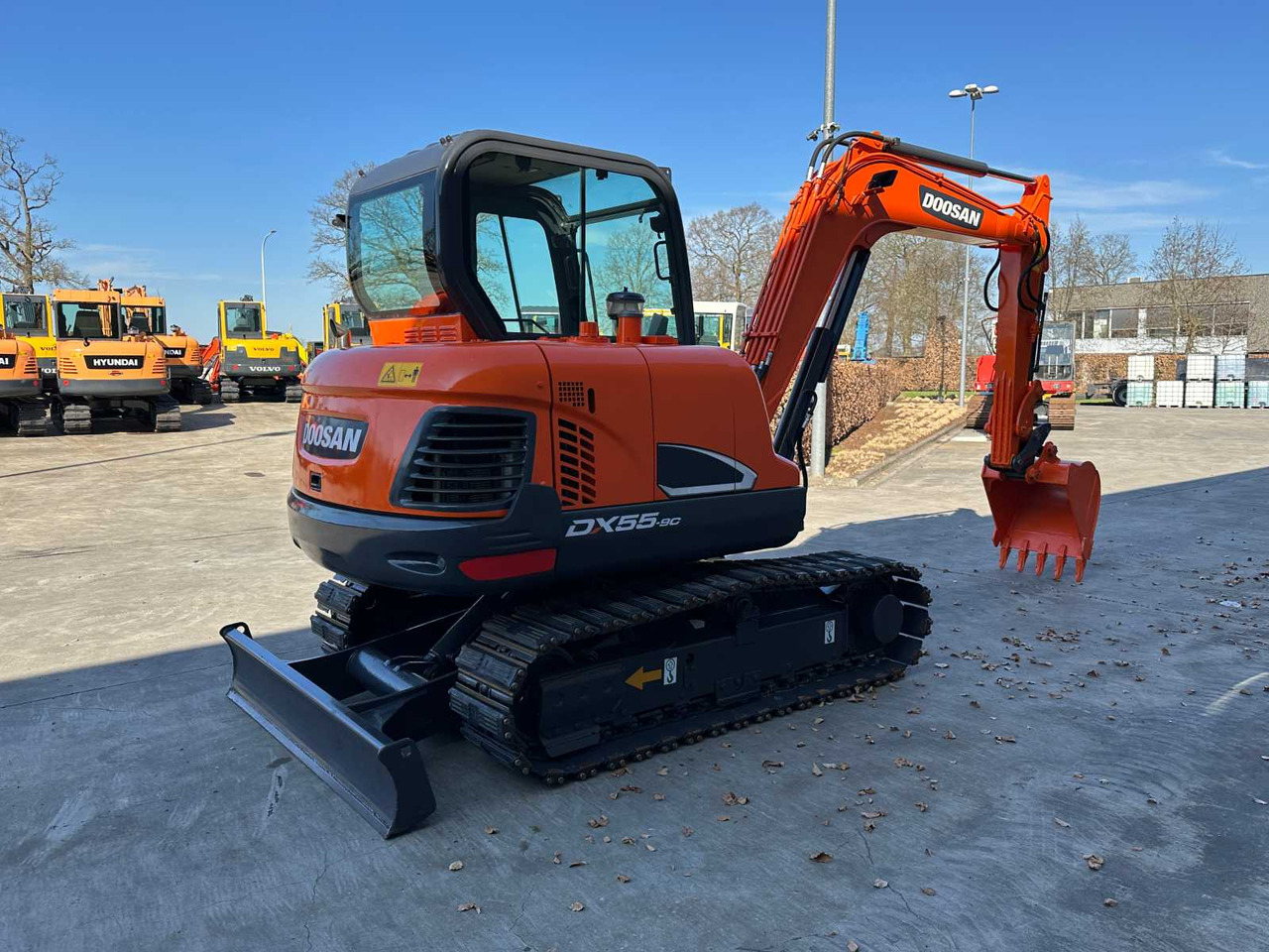 Doosan DX55-9C - Excavadora de cadenas: foto 4 Doosan DX55-9C - Excavadora de cadenas: foto 4