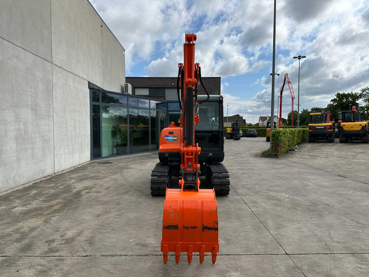 Doosan DX55-9C - Excavadora de cadenas: foto 2 Doosan DX55-9C - Excavadora de cadenas: foto 2