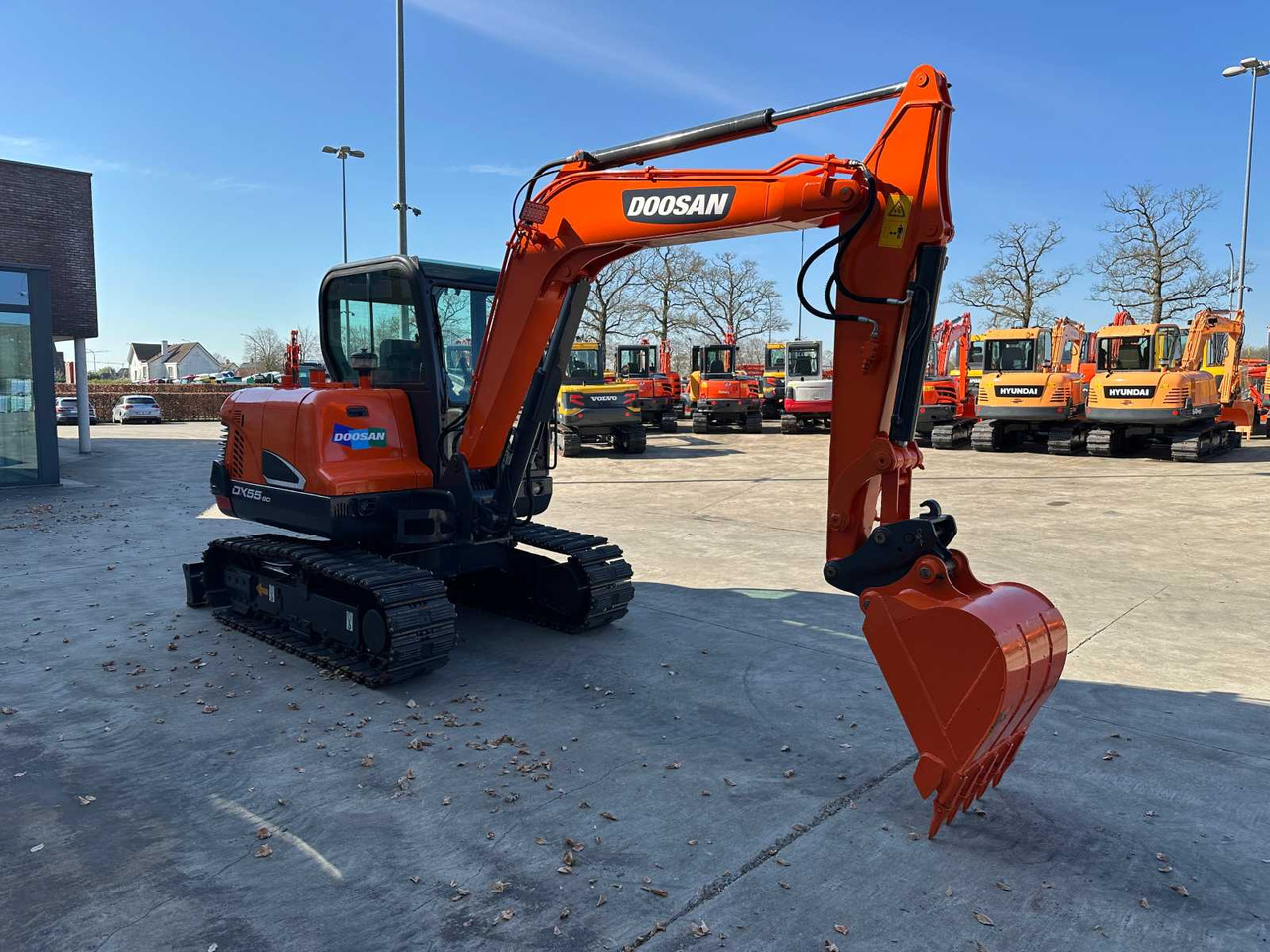 Doosan DX55-9C - Excavadora de cadenas: foto 3 Doosan DX55-9C - Excavadora de cadenas: foto 3