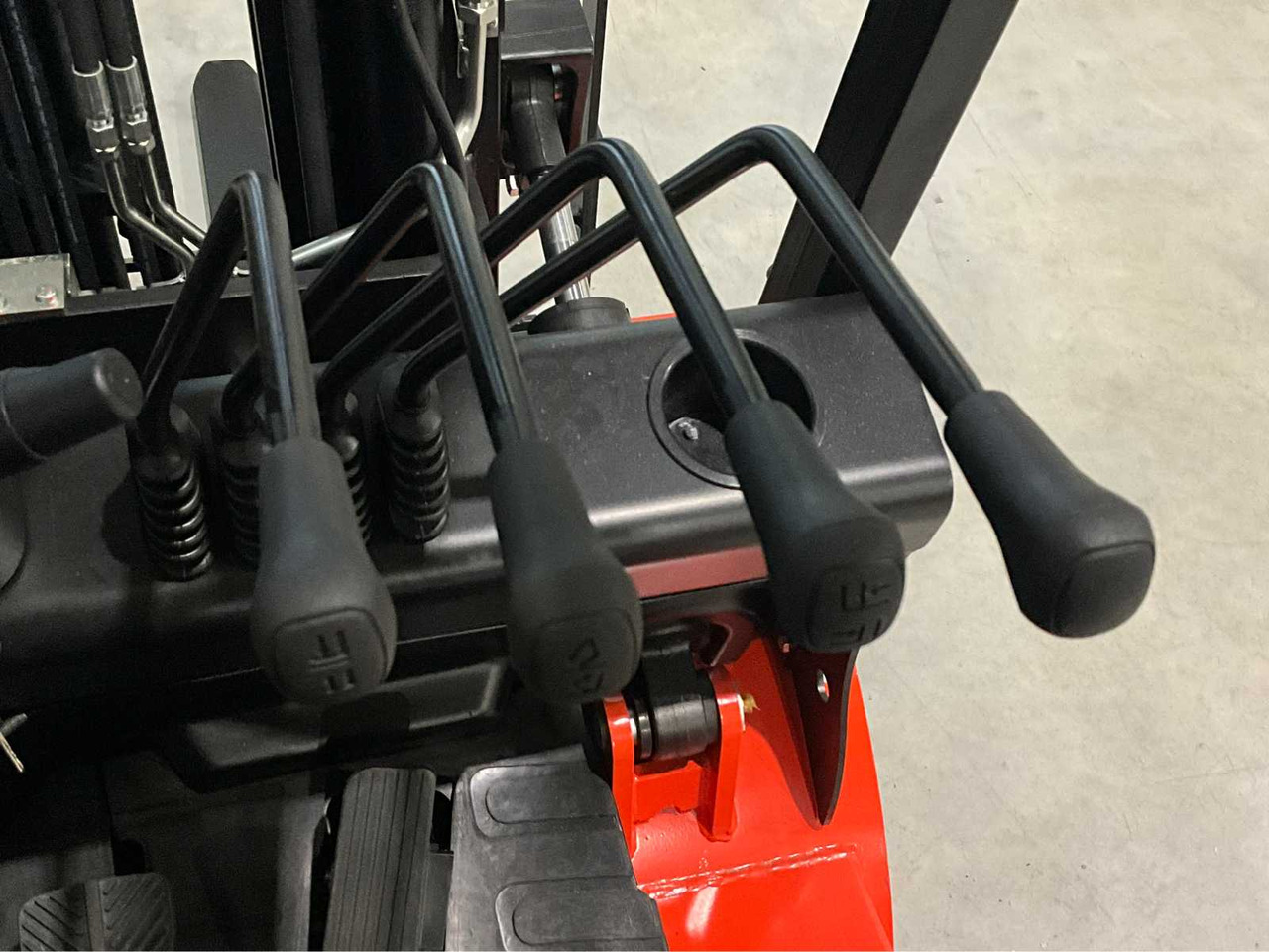 Carretilla elevadora EP - 2025 - EFL 252 X - FORKLIFT TRUCK: foto 13 Carretilla elevadora EP - 2025 - EFL 252 X - FORKLIFT TRUCK: foto 13