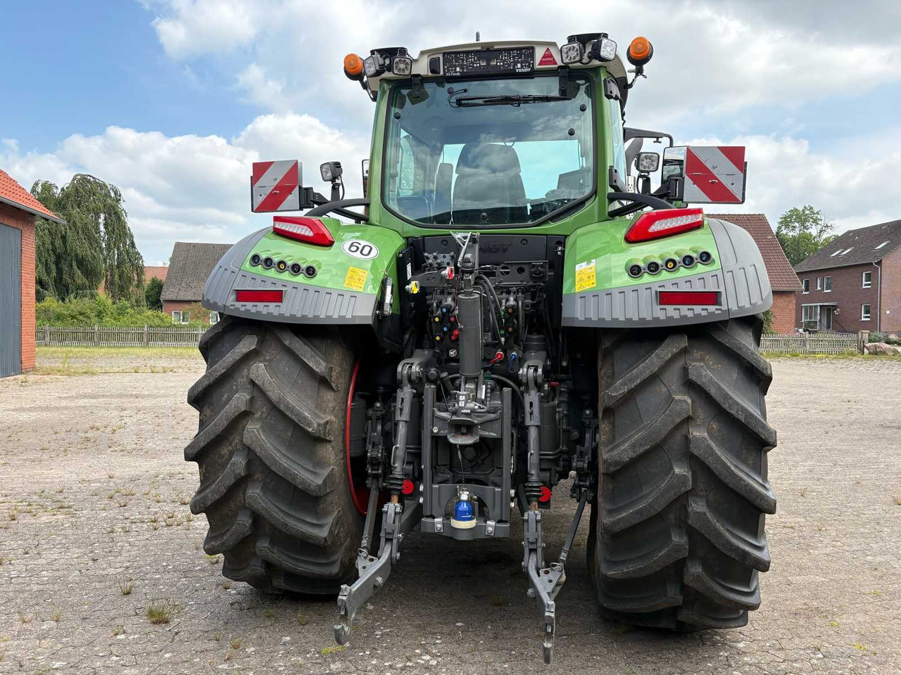 Fendt 2023 FENDT 728 VARIO GEN7 PROFI+ SETTING2 AGRICULTURAL TRACTOR WITH ALL-WHEEL DRIVE - Tractor: foto 2 Fendt 2023 FENDT 728 VARIO GEN7 PROFI+ SETTING2 AGRICULTURAL TRACTOR WITH ALL-WHEEL DRIVE - Tractor: foto 2