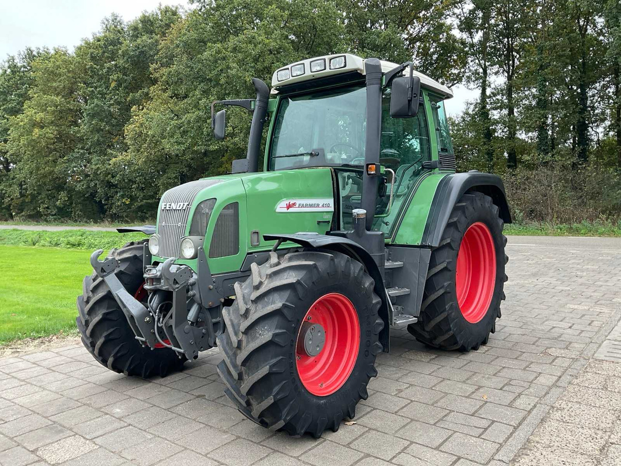 Fendt Farmer 410 Vario - Tractor: foto 1 Fendt Farmer 410 Vario - Tractor: foto 1