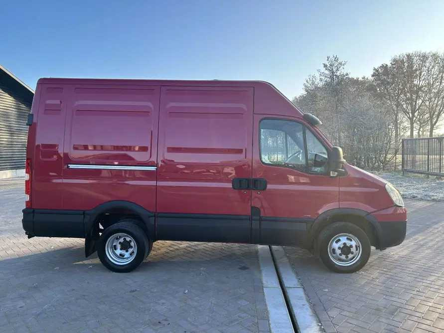 2008 IVECO DAILY 50C18 COMMERCIAL VEHICLE - Furgoneta: foto 4 2008 IVECO DAILY 50C18 COMMERCIAL VEHICLE - Furgoneta: foto 4