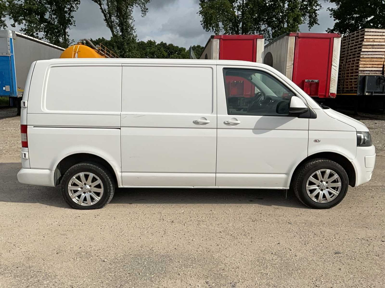 2011 VOLKSWAGEN TRANSPORTER 2.0TDI L1H1 COMMERCIAL VEHICLE - Furgoneta: foto 4 2011 VOLKSWAGEN TRANSPORTER 2.0TDI L1H1 COMMERCIAL VEHICLE - Furgoneta: foto 4