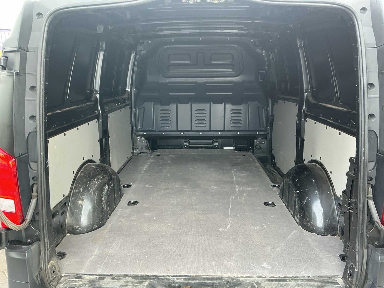 2020 - MERCEDES-BENZ - VITO - 110 CDI LONG - COMMERCIAL VEHICLE - Furgoneta: foto 5 2020 - MERCEDES-BENZ - VITO - 110 CDI LONG - COMMERCIAL VEHICLE - Furgoneta: foto 5