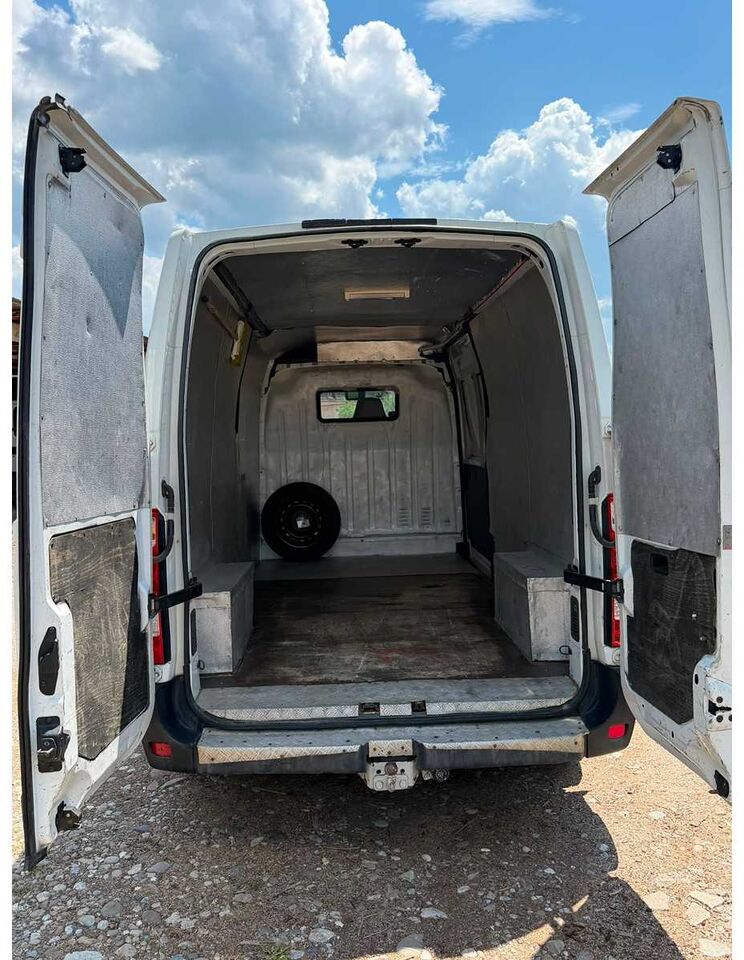 RENAULT - 2.3 DIESEL - MASTER - RENAULT MASTER - 7 SEATS - Furgoneta: foto 2 RENAULT - 2.3 DIESEL - MASTER - RENAULT MASTER - 7 SEATS - Furgoneta: foto 2