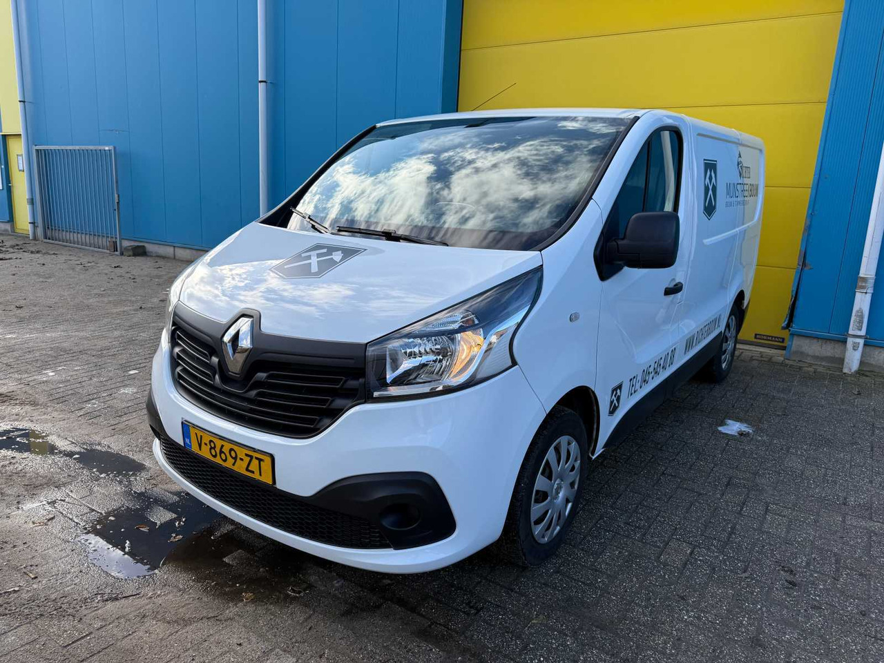 RENAULT - TRAFIC - 1.6 DCI T27 L1H1 COM YEAR: 2019 V-869-ZT - Furgoneta: foto 1 RENAULT - TRAFIC - 1.6 DCI T27 L1H1 COM YEAR: 2019 V-869-ZT - Furgoneta: foto 1