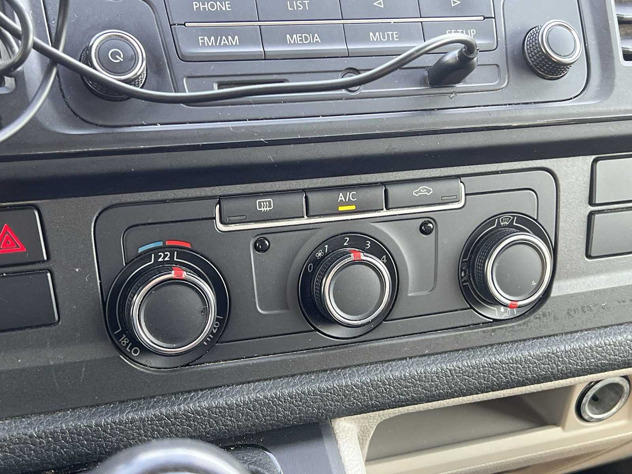 Furgoneta VOLKSWAGEN TRANSPORTER 2.0 TDI L1H1 ECONOMY | V-707-KP: foto 18 Furgoneta VOLKSWAGEN TRANSPORTER 2.0 TDI L1H1 ECONOMY | V-707-KP: foto 18