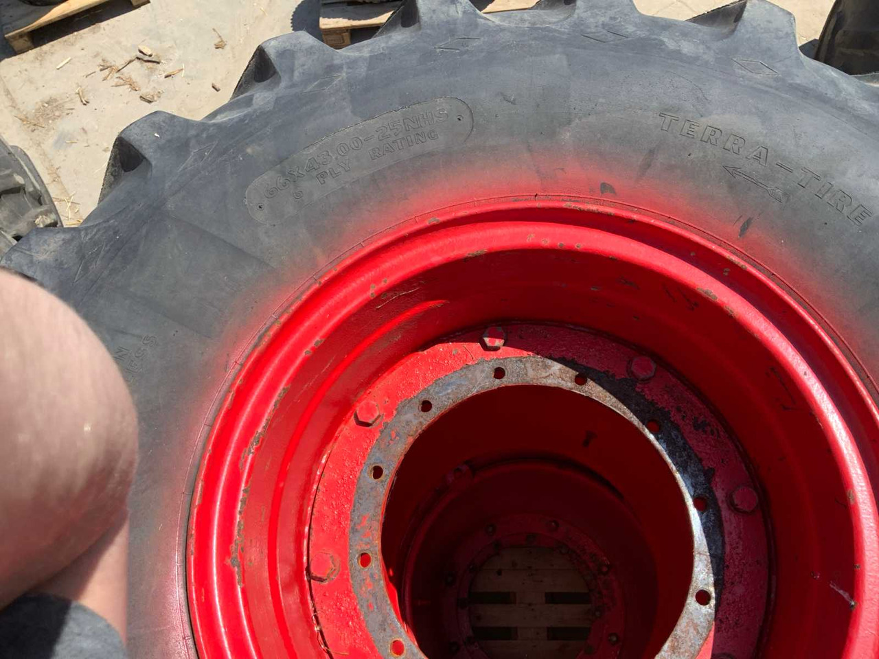 Good Year Super terra -grip - Neumáticos y llantas para Tractor: foto 3 Good Year Super terra -grip - Neumáticos y llantas para Tractor: foto 3