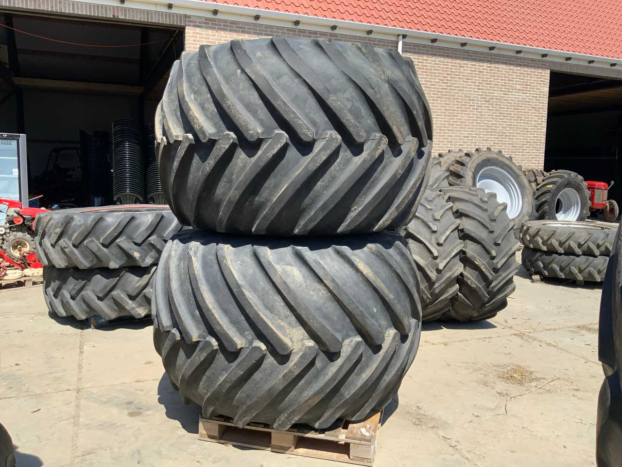Good Year Super terra -grip - Neumáticos y llantas para Tractor: foto 1 Good Year Super terra -grip - Neumáticos y llantas para Tractor: foto 1