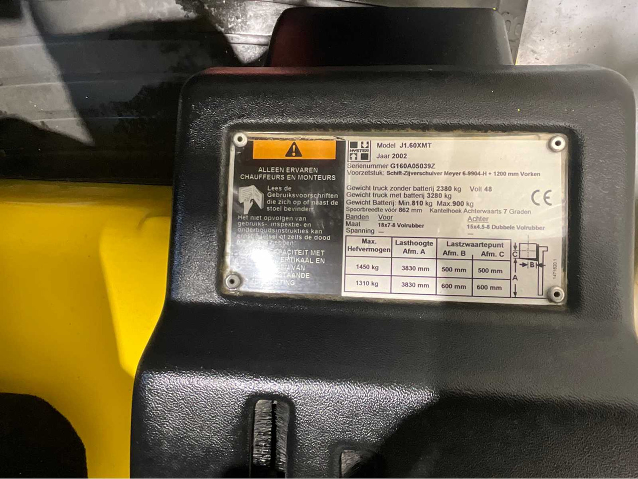 Carretilla elevadora HYSTER ELECTRIC FORKLIFT -3.8M MAST, FORK POSITIONER - J1.60XMT - FORKLIFT, BATTERY CHARGER: foto 10 Carretilla elevadora HYSTER ELECTRIC FORKLIFT -3.8M MAST, FORK POSITIONER - J1.60XMT - FORKLIFT, BATTERY CHARGER: foto 10